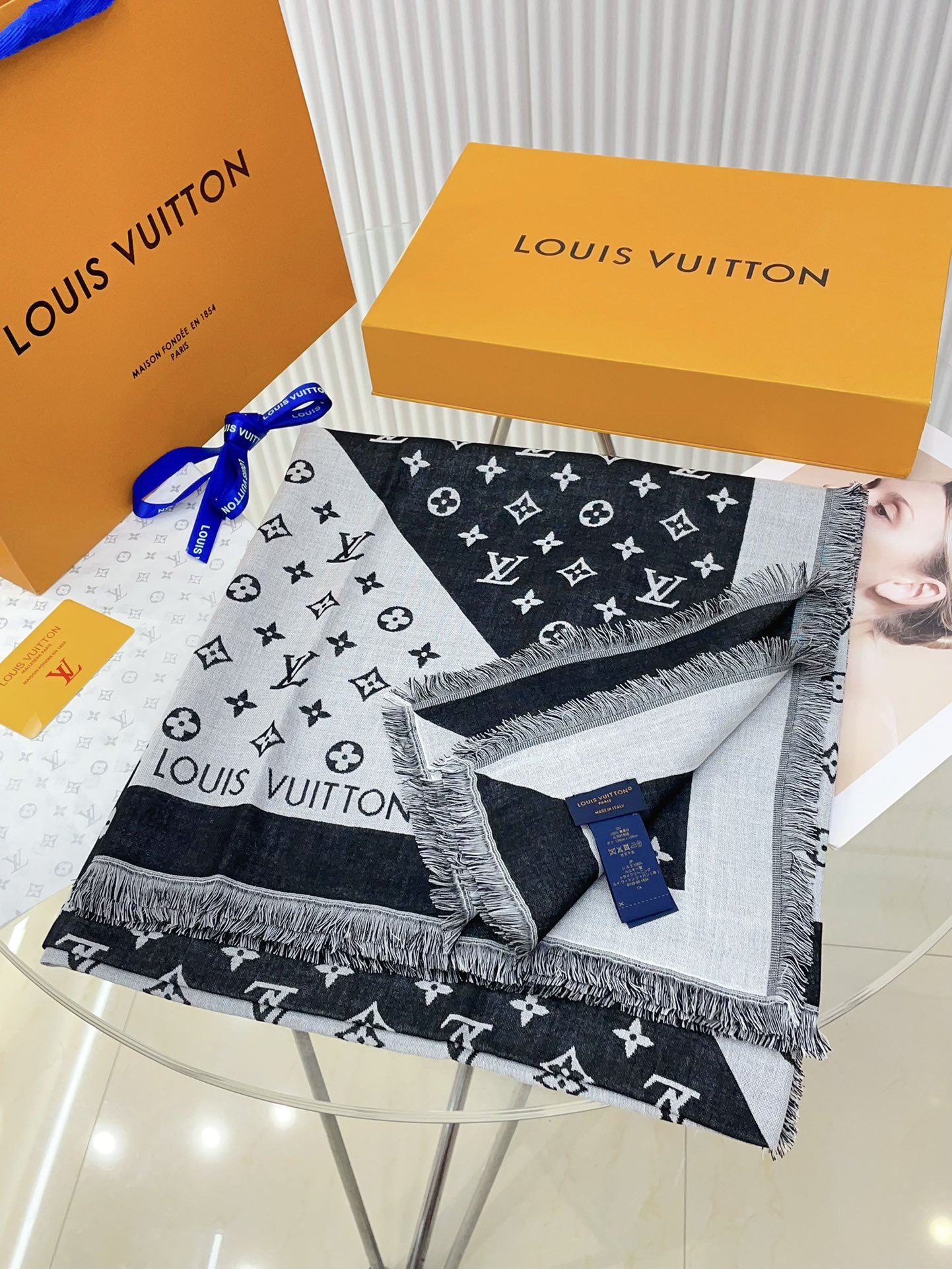 Louis Vuitton Scarf